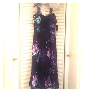 Prom / formal floor length gown